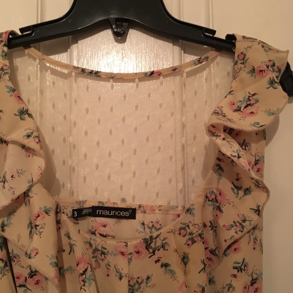Maurices- Floral Print Dress Size 3 Ruffle Front. - Picture 5 of 6